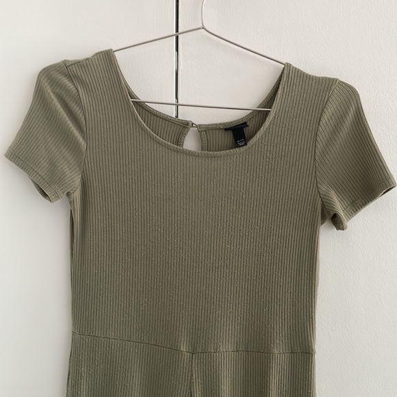 Green T-Shirt Jumpsuit - Picture 3 of 6